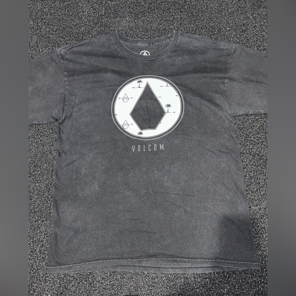 Men’s Volcom Shirt